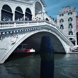 Casa Barzizza , Venezia Italia